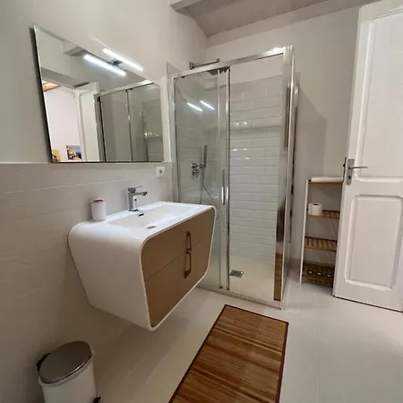 ゲストハウス Battisti 7 4*