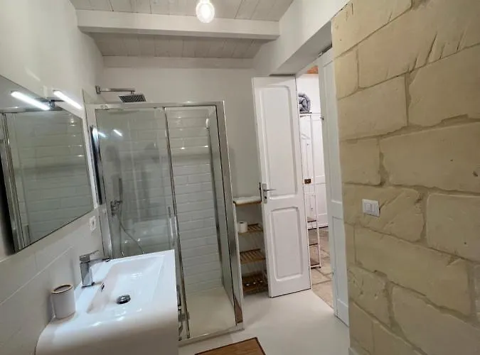 Πανσιόν Battisti 7